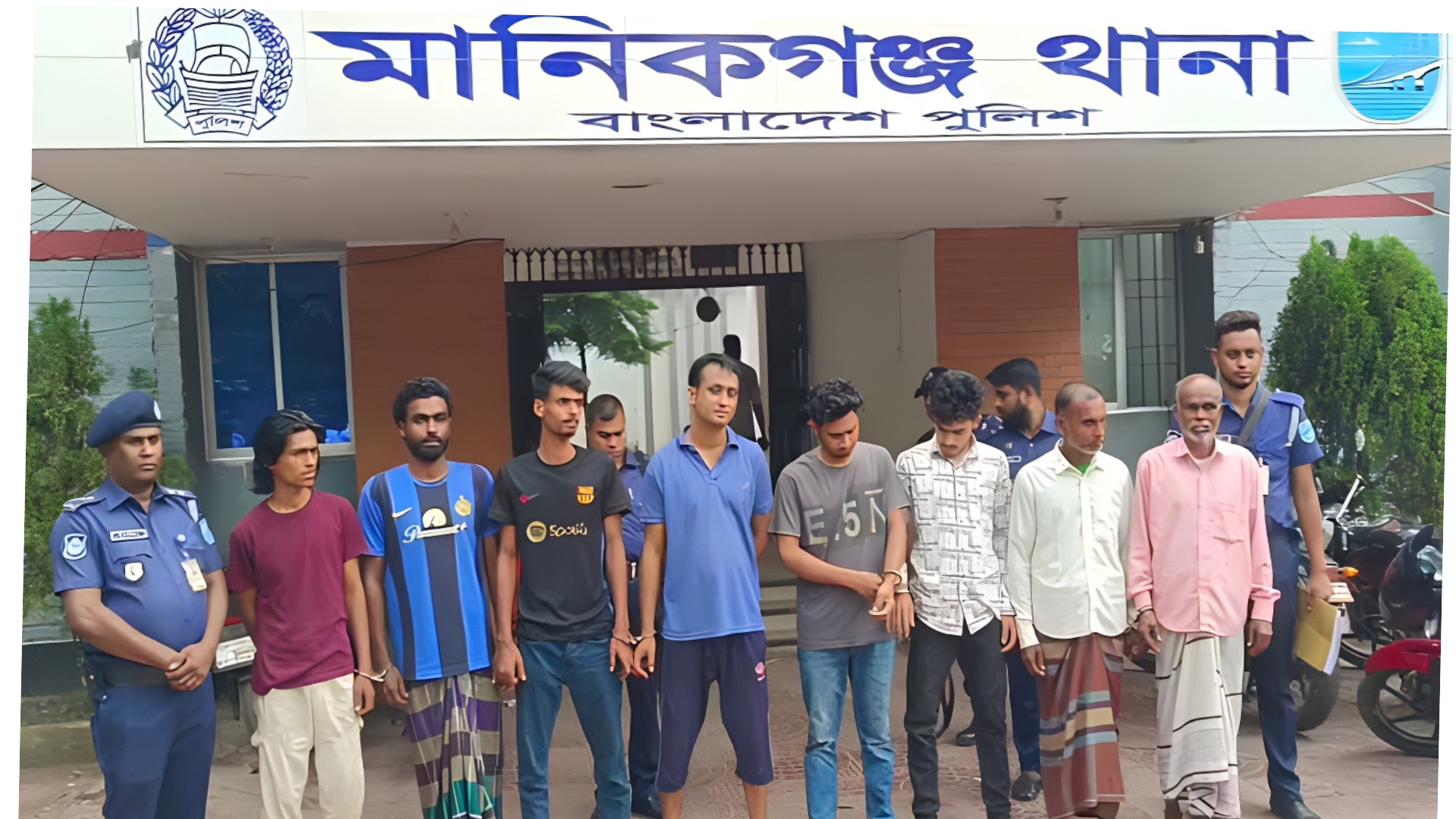 মানবেন্দ্রের বাড়িতে আগুন দেয়ার ঘটনায় আটক ৮