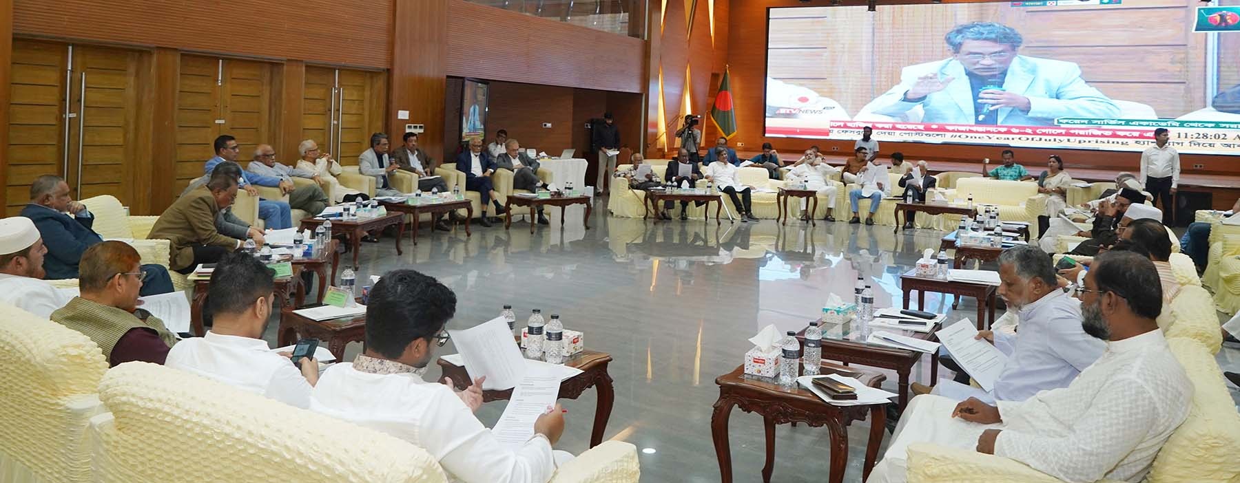 রাজনৈতিক দলের সঙ্গে আলোচনা করে তত্ত্বাবধায়ক সরকার গঠনসহ পাঁচ বিকল্প প্রস্তাব বিএনপির