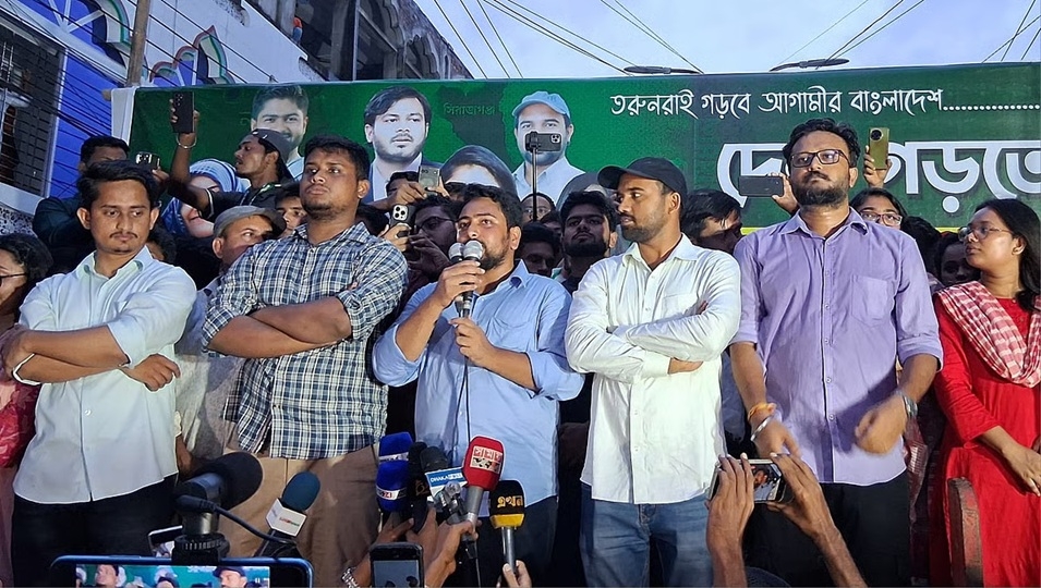 বরগুনায় ‘দুলাভাই দুলাভাই’ স্লোগানে সারজিস-রাফিকে বরণ