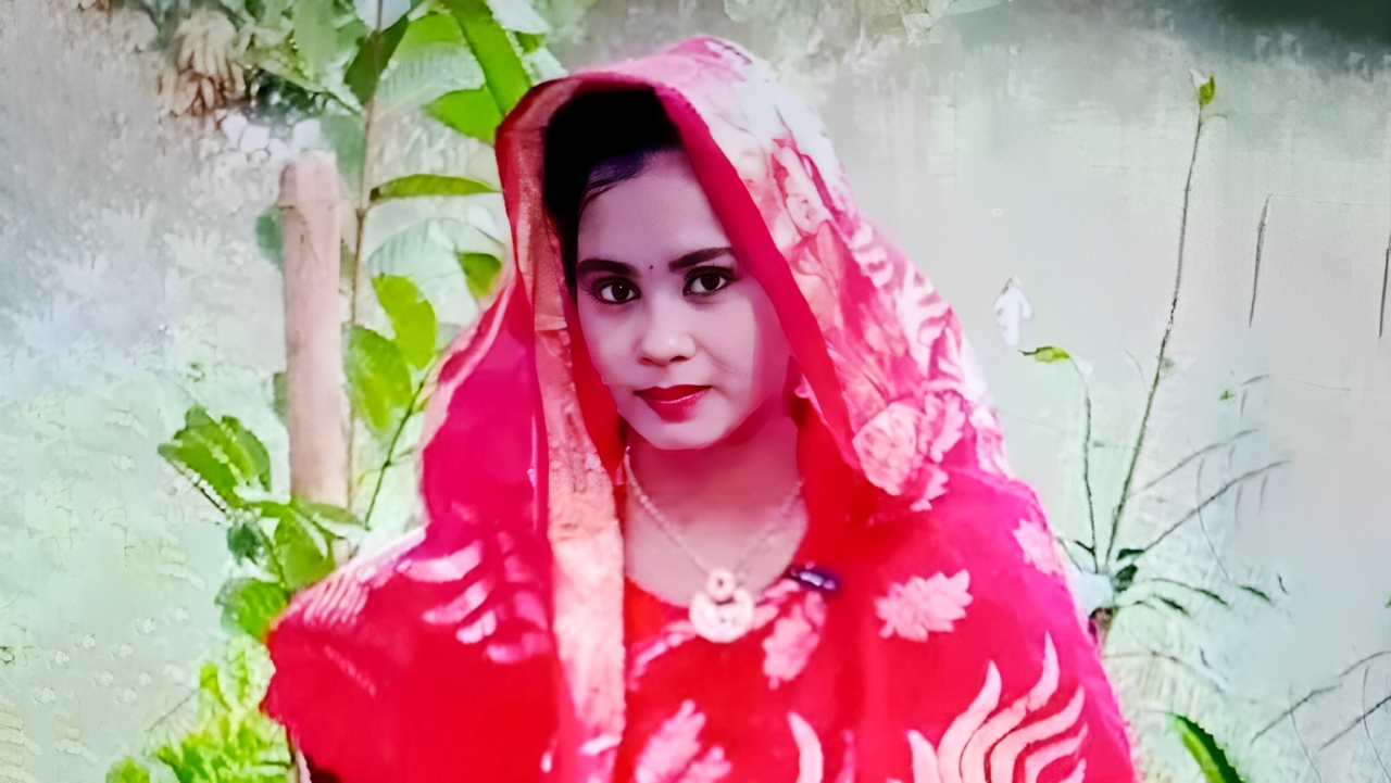 সন্তানকে কেড়ে নেওয়ায় আত্মহত্যা করলেন মা