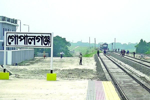 আ.লীগের কার্যক্রম নিষিদ্ধের পর টুঙ্গীপাড়ায় প্রতিক্রিয়া নেই কেন?