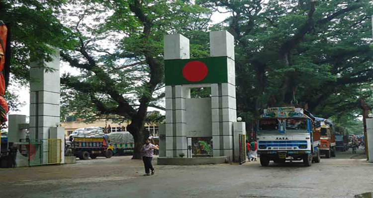 ভারত-বাংলাদেশ বাণিজ্যে অস্থিরতা, কূটনৈতিক সমাধানের তাগিদ