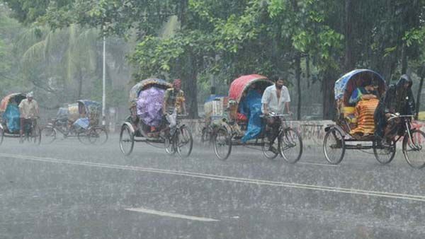বঙ্গোপসাগরে লঘুচাপ: ঢাকায় সকাল থেকে বৃষ্টি