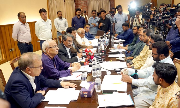 ঐক্যের মাধ্যমে নতুন বাংলাদেশ বিনির্মাণ সম্ভব, বললেন আলী রীয়াজ
