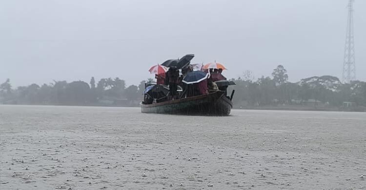 সুনামগঞ্জে ভারী বৃষ্টিপাত: বজ্রপাতে নিহত ১, বাড়ছে নদীর পানি